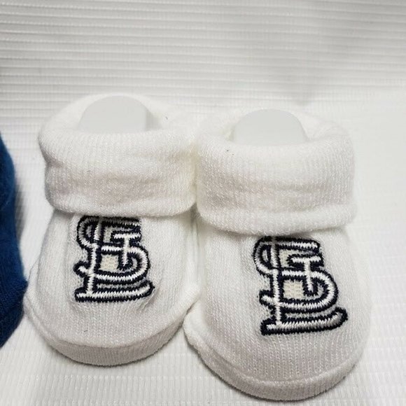 St. Louis Cardinals 0 to 3 Months Baby Booties NEW - Picture 3 of 4